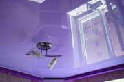 Фиолетовый натяжной потолок