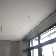 Тканевый теневой потолок в зале 5